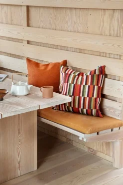 Røros Tweed Ida kudde, 50 x 50 cm, röda toner