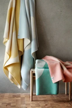 Røros Tweed Moon filt, 135 x 200 cm, tranquille green