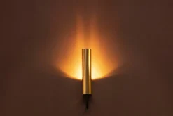 Örsjö Visir vägglampa, fast ansluten, mässing