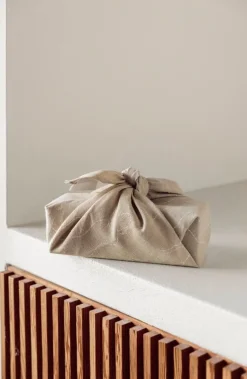 Saana ja Olli Rakkauden meri kökshandduk/bordsunderlägg, beige - vit