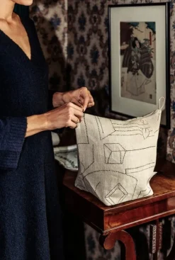 Saana ja Olli Unien talo sminkväska, beige