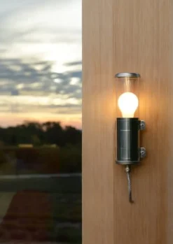 Sammode Bendz vägglampa, rostfritt stål