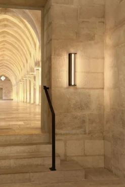 Sammode Quadratube W3 vägglampa, L, 700 mm, svart