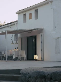 Santa & Cole Cesta Exterior bordslampa, svart