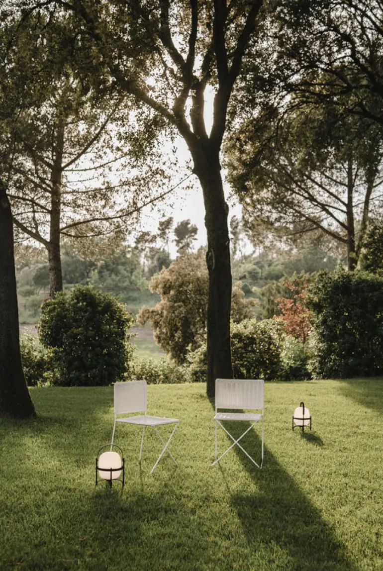 Santa & Cole Cestita Alubat bordslampa, svart