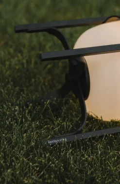 Santa & Cole Cestita Alubat bordslampa, svart