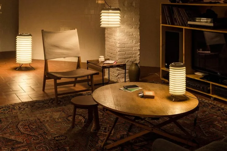 Santa & Cole Maija 15 bordslampa, vit