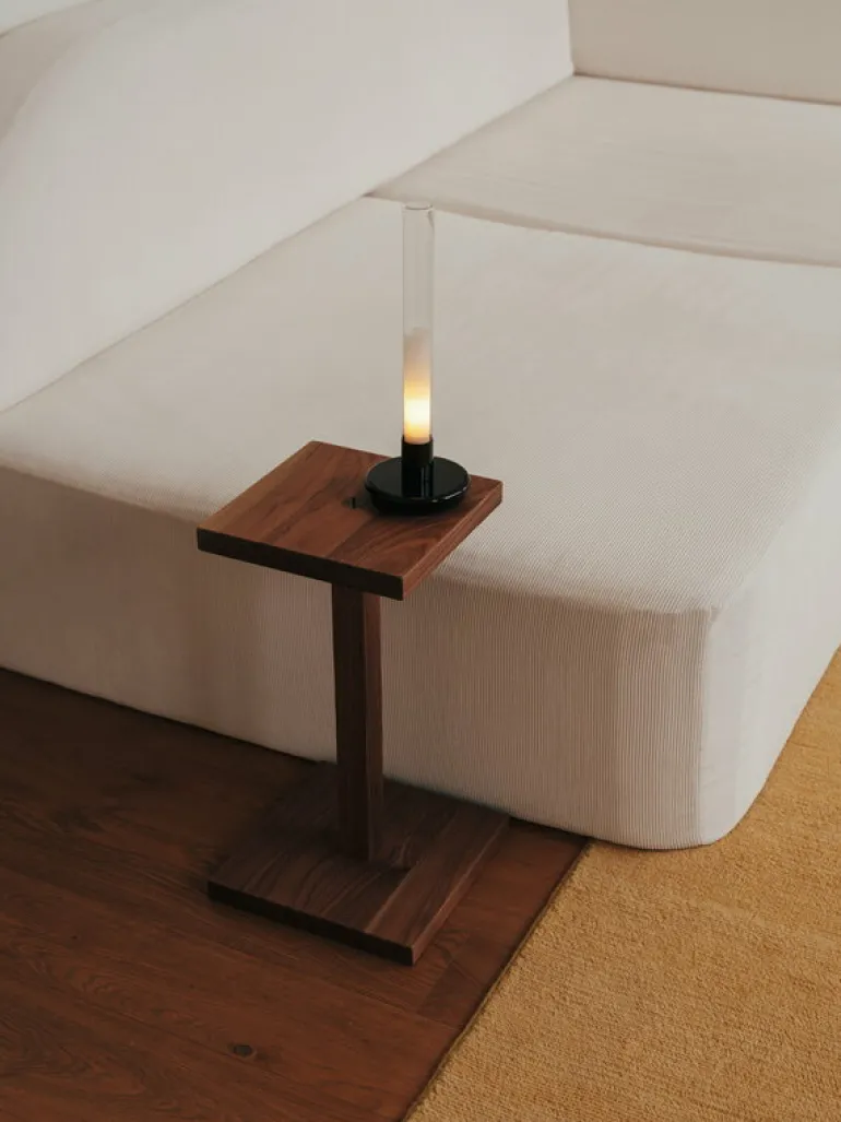 Santa & Cole Peana Molina sidobord, valnöt