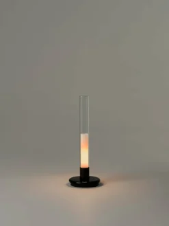 Santa & Cole Sylvestrina bärbar bordslampa, klar - svart