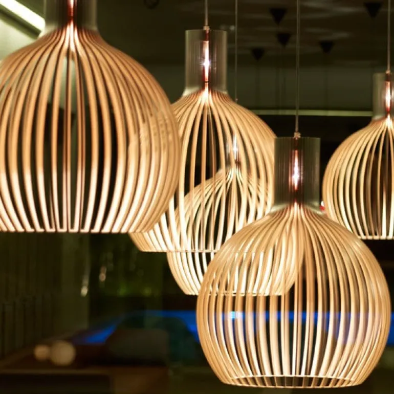 Secto Design Octo 4240 pendellampa, valnöt