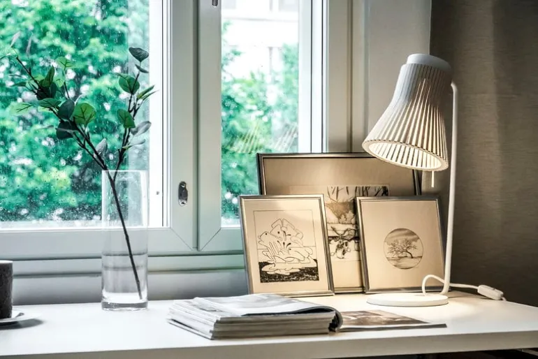 Secto Design Petite 4620 bordslampa, vit