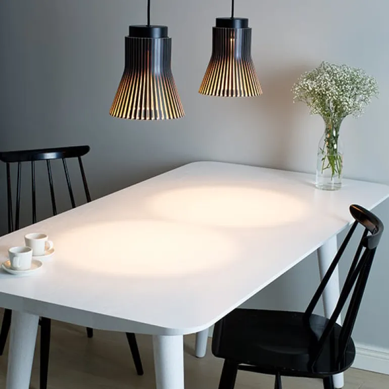 Secto Design Petite 4600 pendellampa, valnöt
