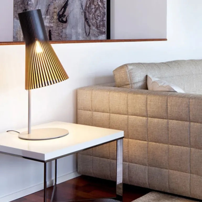 Secto Design Secto 4220 bordslampa, valnöt