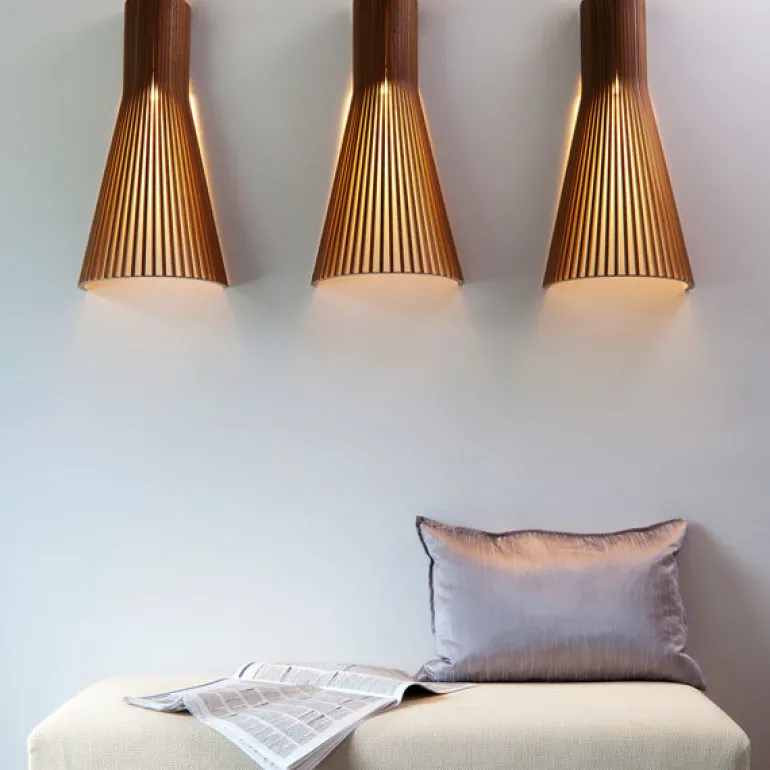 Secto Design Secto 4230 vägglampa 60 cm, vit