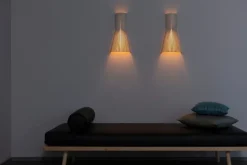 Secto Design Secto 4231 vägglampa 45 cm, väggfäste, vit