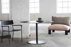 Serax August bred karmstol, svart