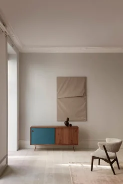 Sibast No 11 sidoboard, oljad valnöt, svart - blå