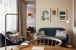 Sibast No 8 stol, såpad ek - grått tyg