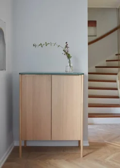 Skagerak Jut högt skåp, ek - grön marmor