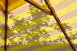 Skagerak Messina parasoll 300 x 300 cm, citron - sand