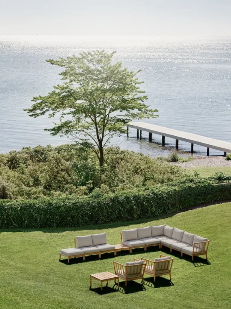 Skagerak Tradition loungebord, hög, teak