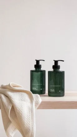 Skandinavisk Hand- och kroppslotion, SKOG, 200 ml