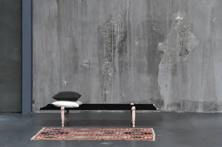 Skovshoved Møbelfabrik OGK dagbädd, bok - svart