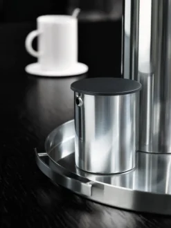 Stelton Arne Jacobsen serveringsbricka