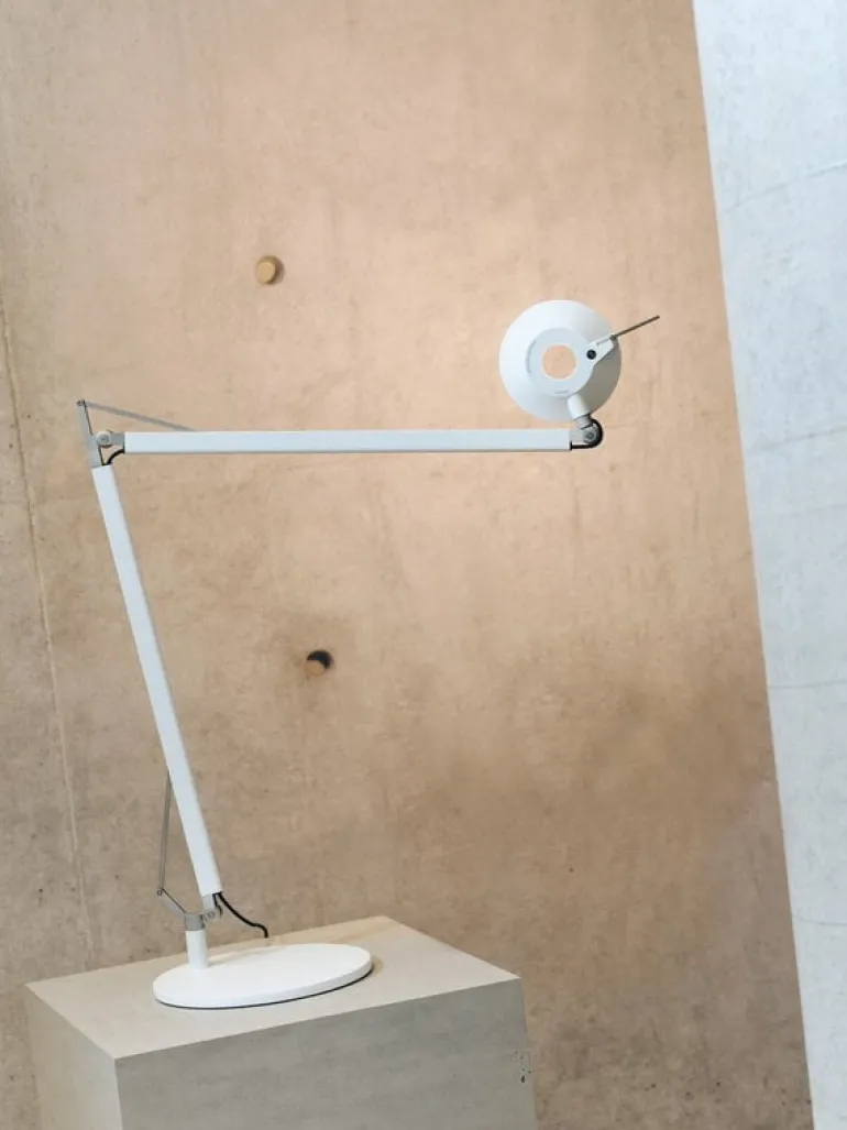 Stilnovo Torino bordslampa, 2700 K, vit