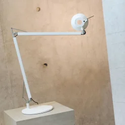 Stilnovo Torino bordslampa, 2700 K, vit