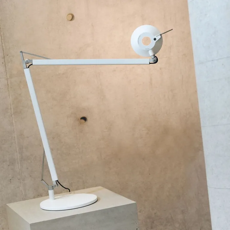 Stilnovo Torino bordslampa, 2700 K, vit