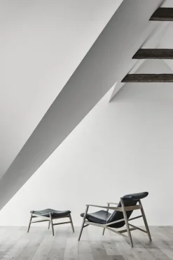 Stolab Link fotpall, ek - svart Elmotique-läder