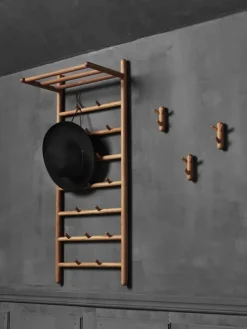 Stolab Miss Holly ribbstol med hylla, oljad ek