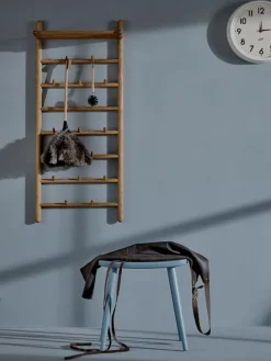 Stolab Miss Holly ribbstol med hylla, oljad ek