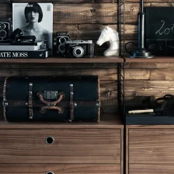 String Furniture String byrå med 2 lådor, 78 x 30 cm, valnöt