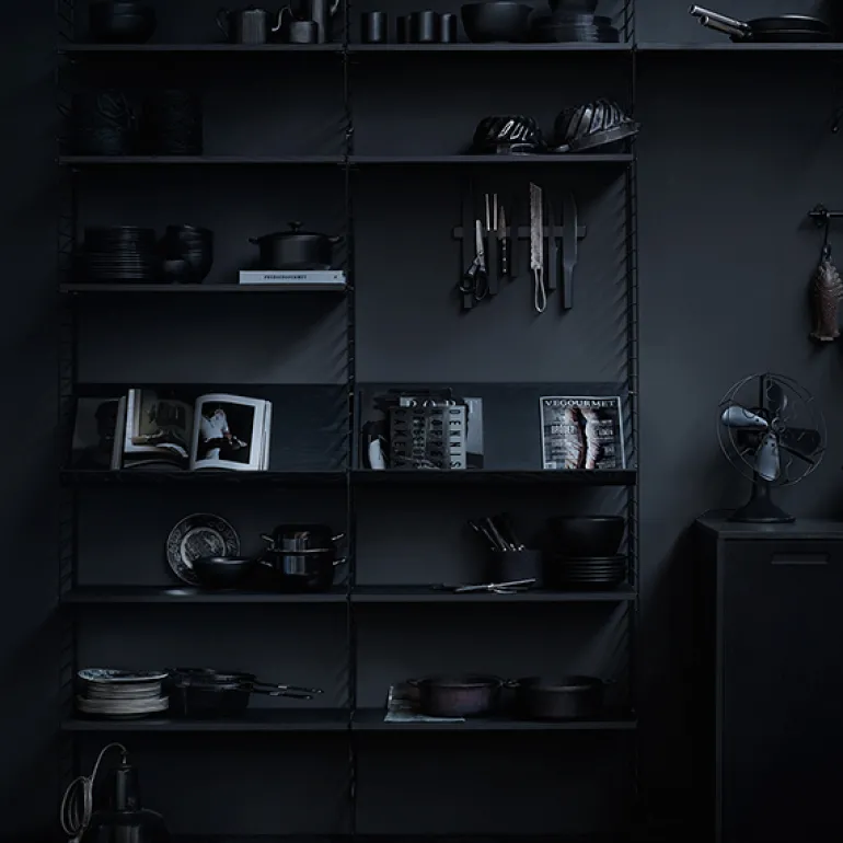 String Furniture String golvgavel 200 x 30 cm, 2-pack, svart