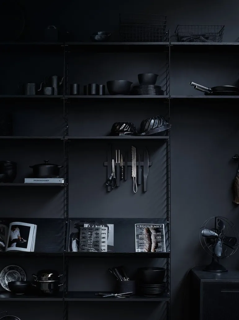 String Furniture String golvgavel 200 x 30 cm, 2-pack, svart