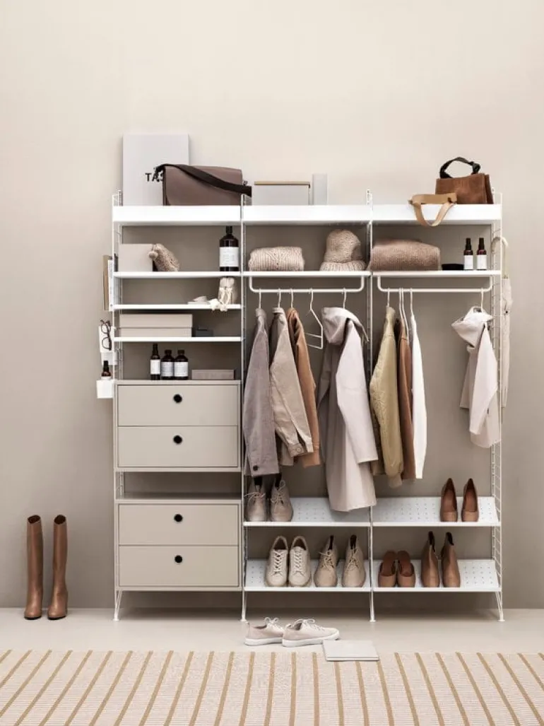 String Furniture String metallhylla, 58 x 30 cm, låg, vit