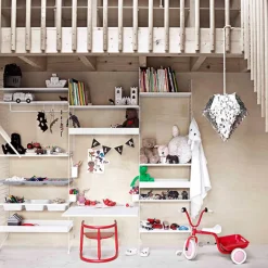 String Furniture String metallhylla, 78 x 30 cm, låg, grå