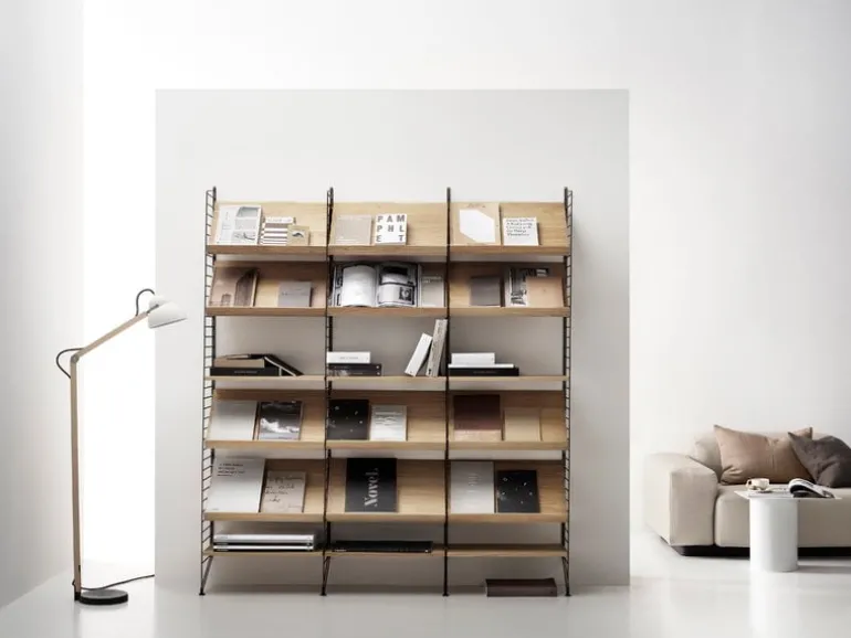 String Furniture String tidningshylla, 58 x 30 cm, ek