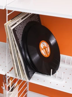 String Furniture String tallriksställ, 20 cm, 2-pack, grått