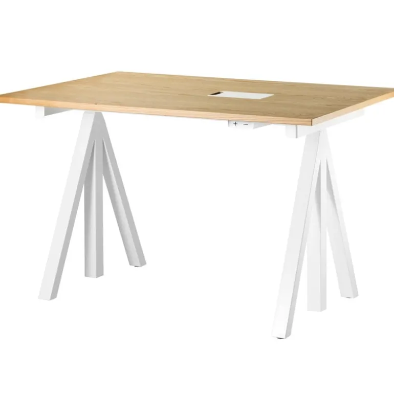 String Furniture String Works höj- och sänkbart skrivbord, 120 cm, ek