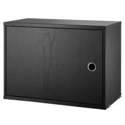 String Furniture Stringskåp med dörr, 58 x 30 cm, svartbetsad ask