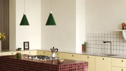 Tala Bower, pendellampa C220, med Sphere III-lampa, grön