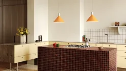 Tala Bower, pendellampa C360, med Sphere IV-lampa, gul