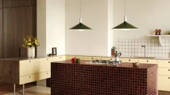 Tala Bower, pendellampa C600, med Oval II-lampa, grön