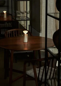 Tala Mantle bärbar lampa, stenvit