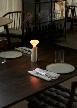 Tala Mantle bärbar lampa, stenvit