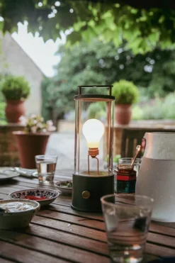 Tala The Muse bärbar lampa, Hackles Black