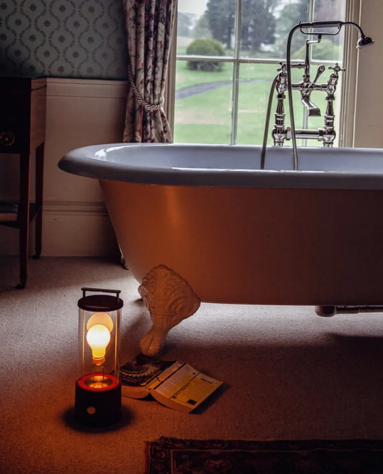 Tala The Muse bärbar lampa, Pomona Red